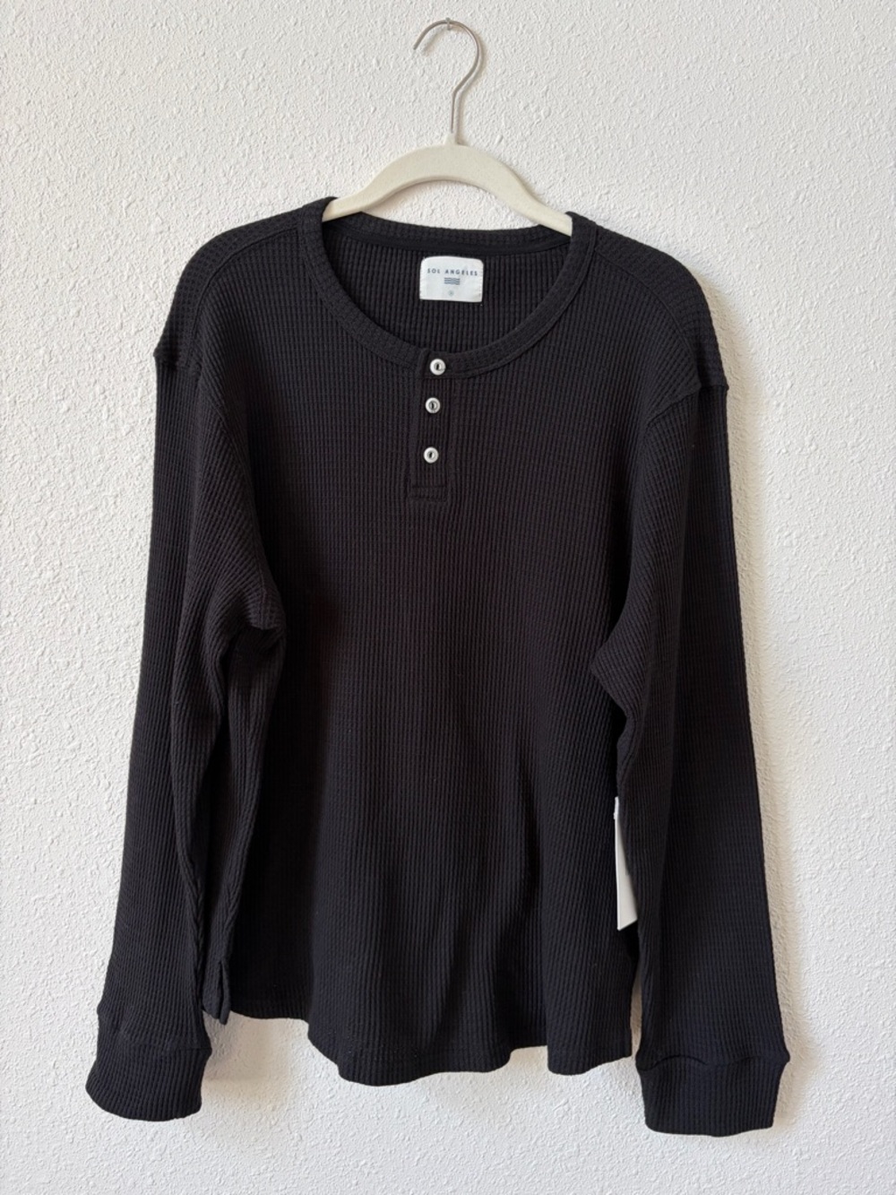 Sol Angeles Elm Henley Very Black Size Medium
